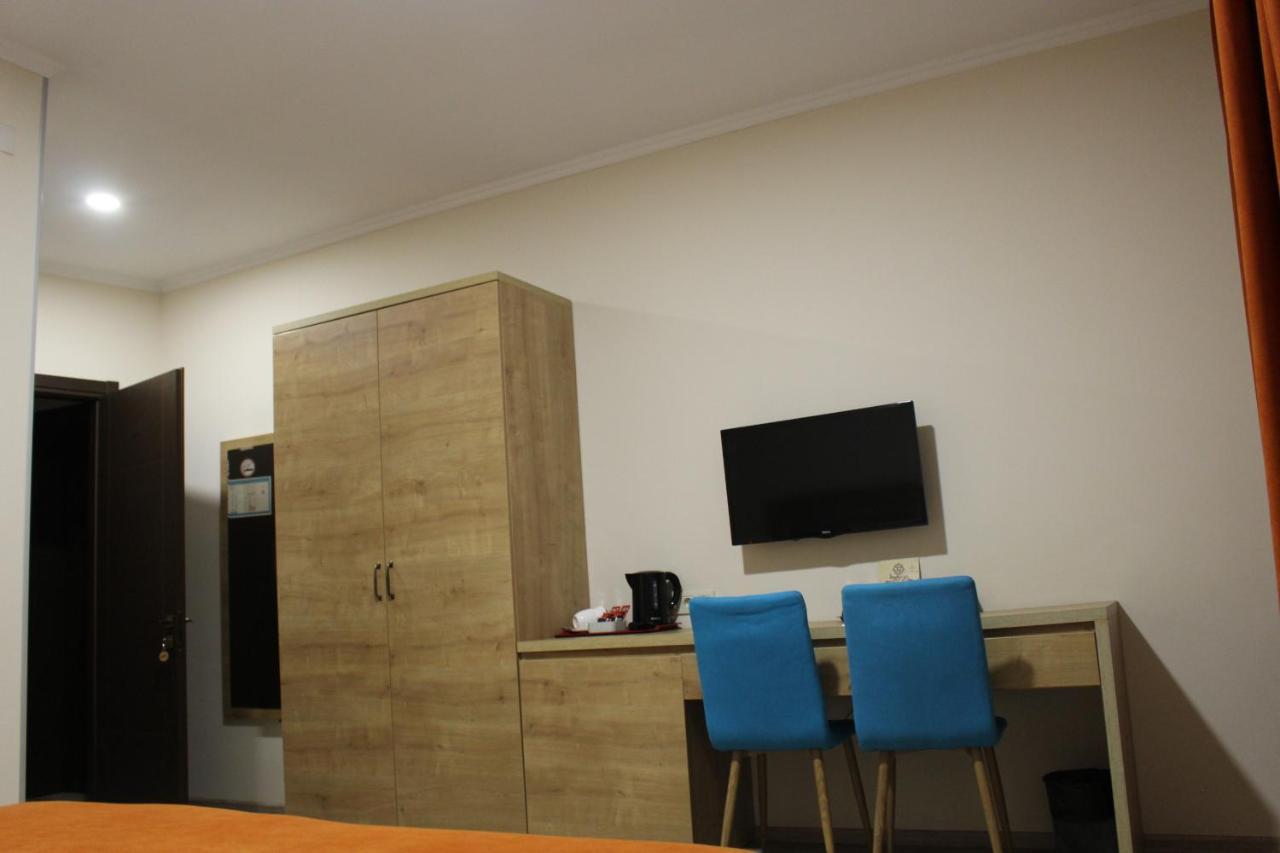 Boutique Hotel 32 Batumi Kültér fotó