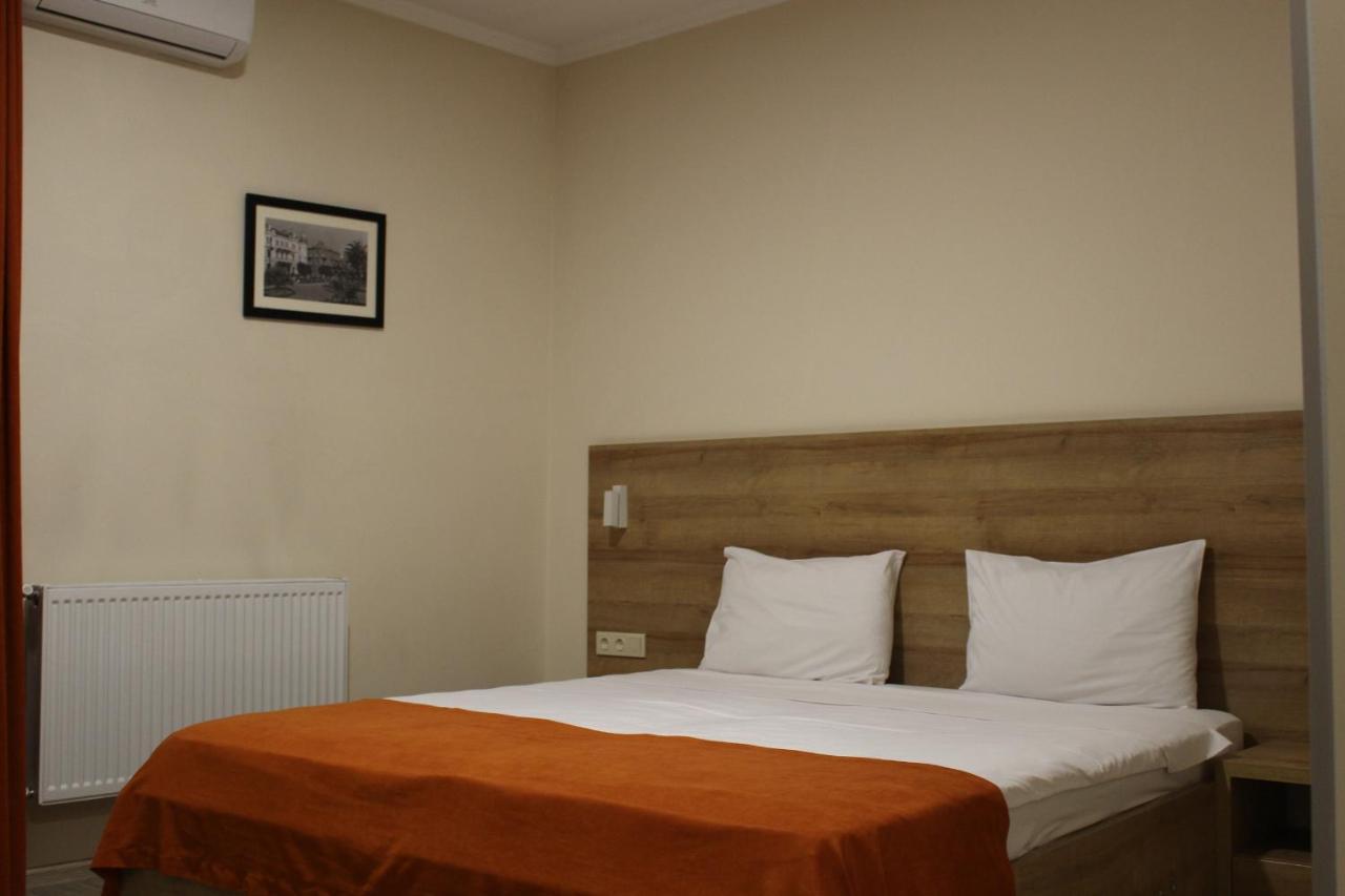 Boutique Hotel 32 Batumi Kültér fotó