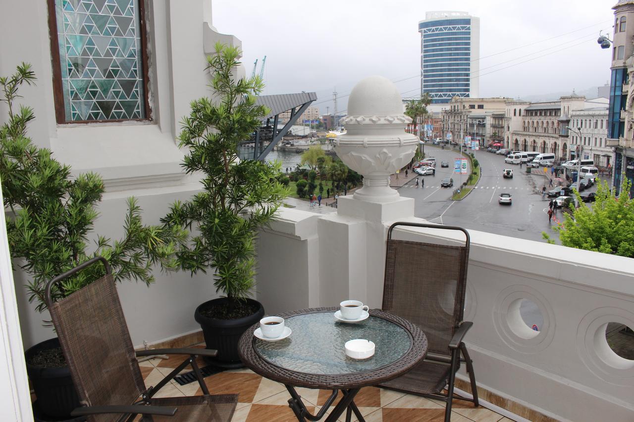 Boutique Hotel 32 Batumi Kültér fotó