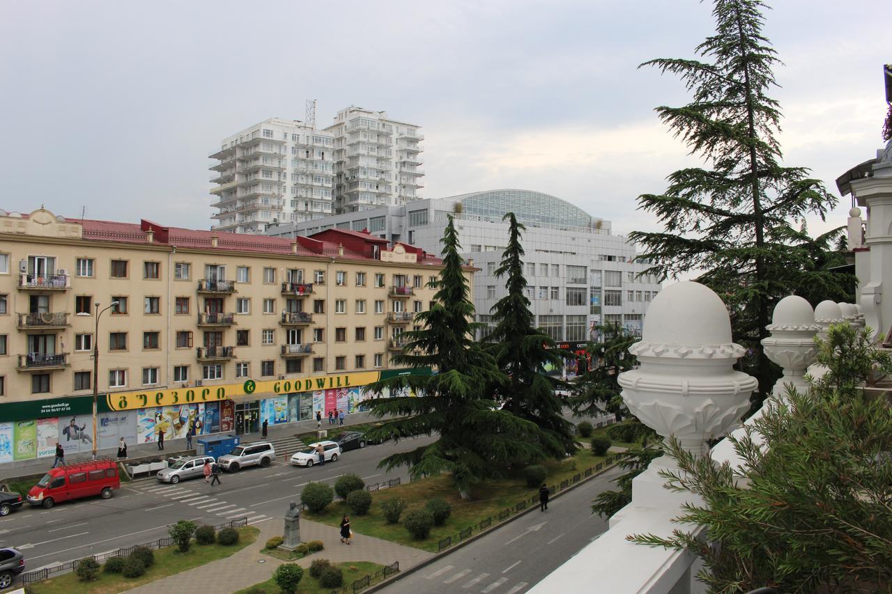 Boutique Hotel 32 Batumi Kültér fotó