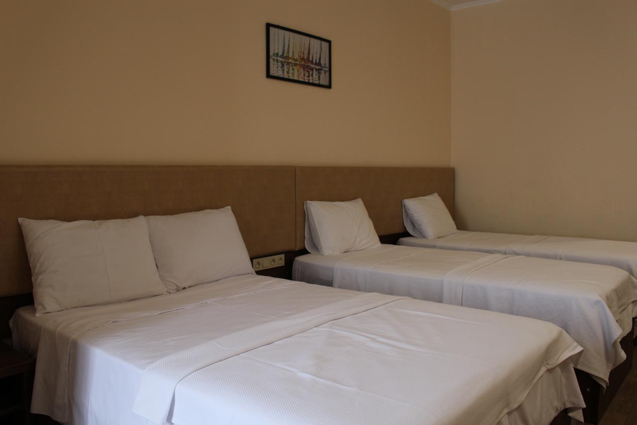 Boutique Hotel 32 Batumi Kültér fotó