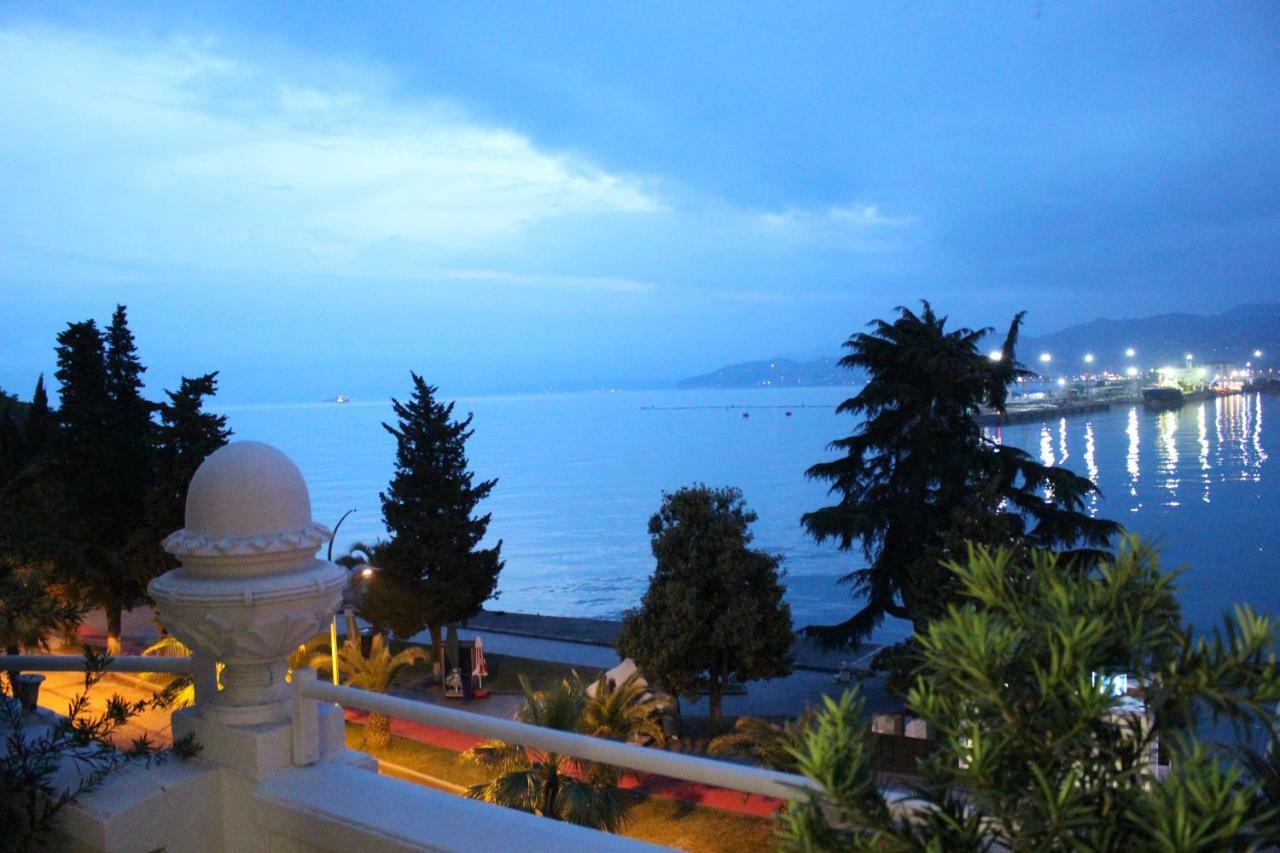 Boutique Hotel 32 Batumi Kültér fotó